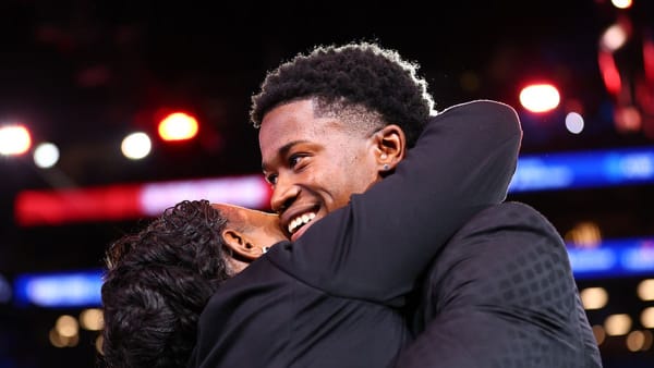 From No Lights to the Spotlight: V.J. Edgecombe’s Tribute to His Mother Illuminates a Greater Lesson